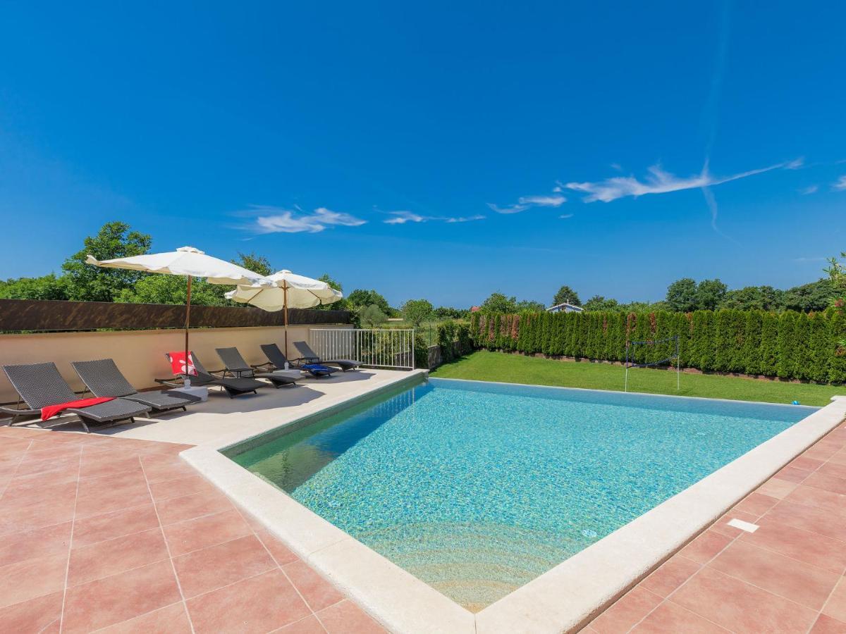 Holiday Home Andrea - Pul463 By Interhome Šišan Buitenkant foto