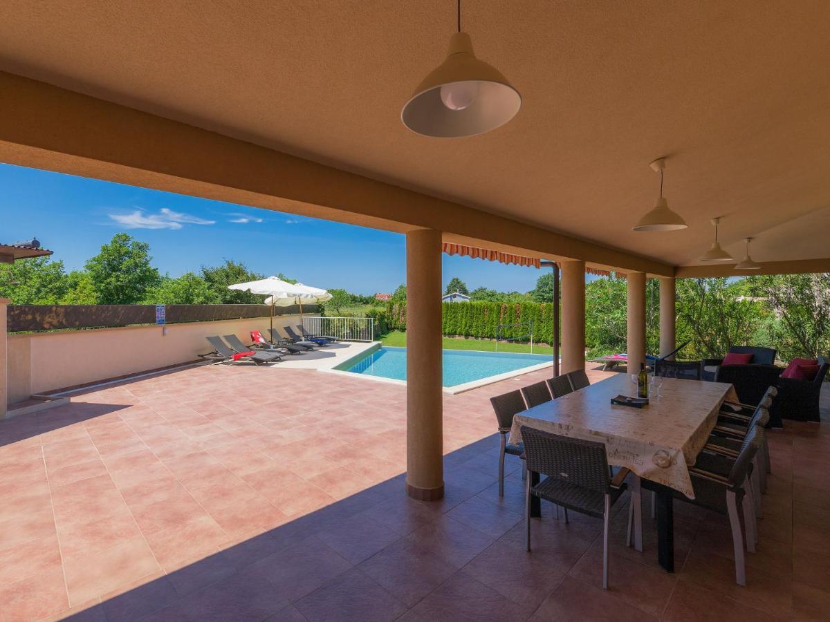 Holiday Home Andrea - Pul463 By Interhome Šišan Buitenkant foto